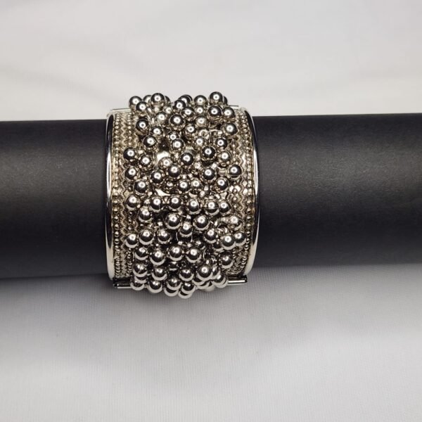 Antique Black Metal Bracelet For Women - Image 3